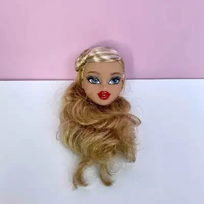 Linda boneca de maquiagem Brat - Beauty Love Makeup avaliação e preço