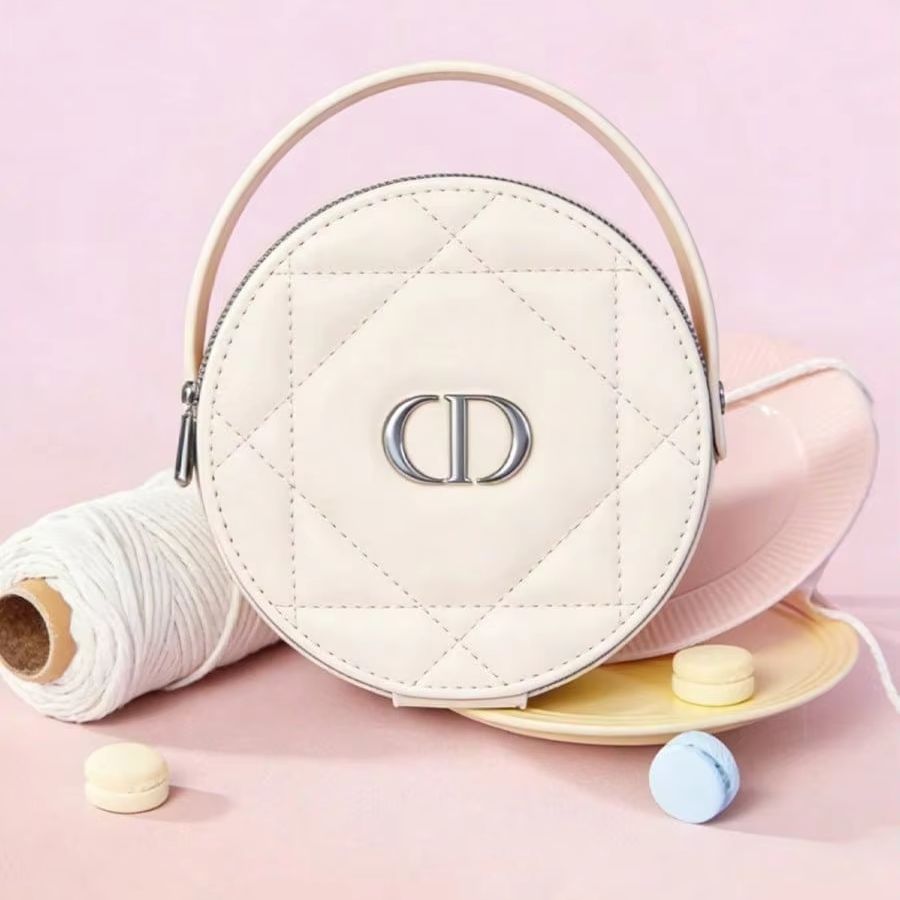 Bolsa de Maquiagem Redonda de  - Beauty Makeup Dior avaliação e preço
